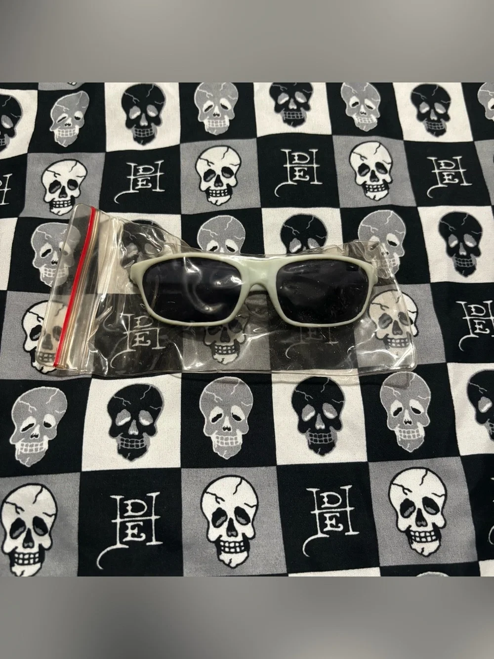 🎃5 for $25🎃 Vintage 90s Y2K Wee Care Infant Baby Toddler Gray Sunglasses